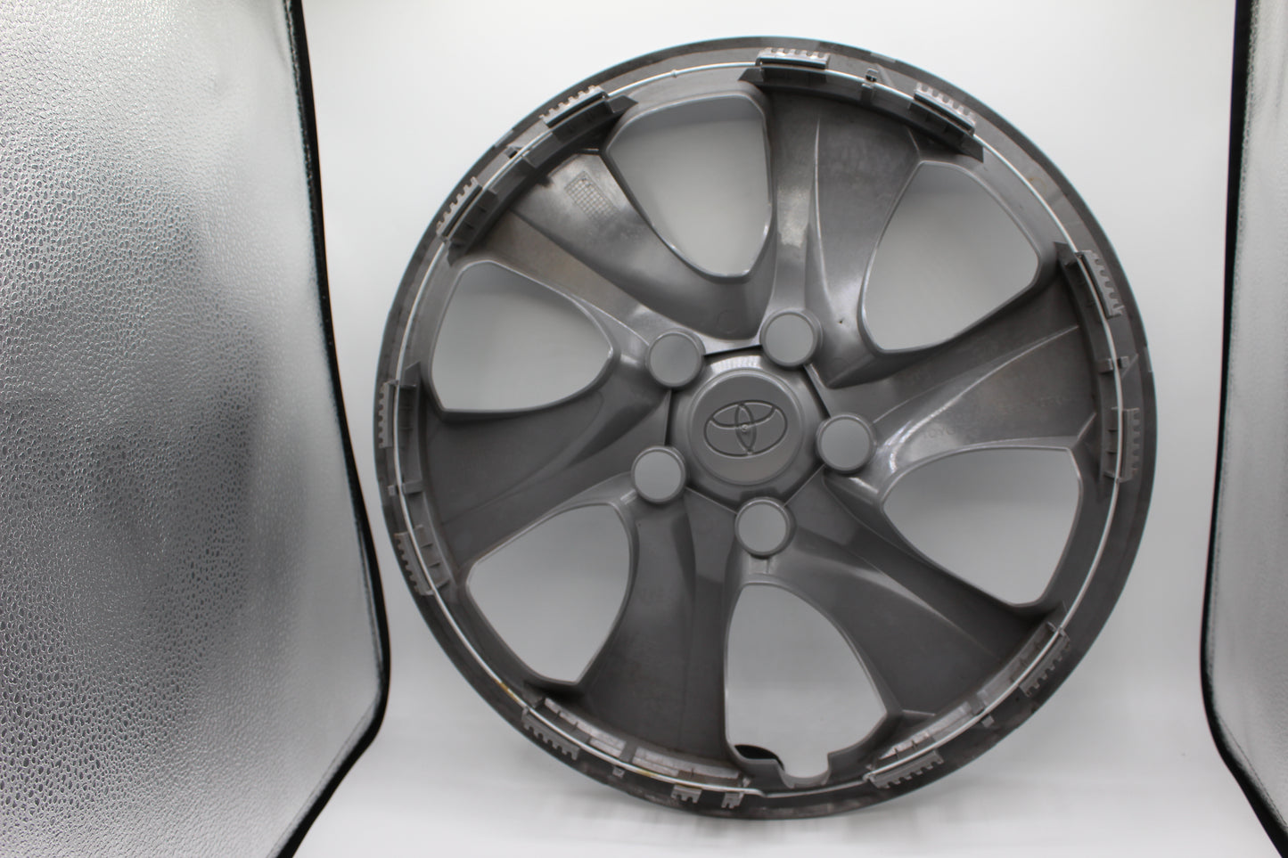 Hubcap for Toyota Rav4 2019-2024 - Genuine OEM Factory 17-in Wheel Cover 61186 426020R040