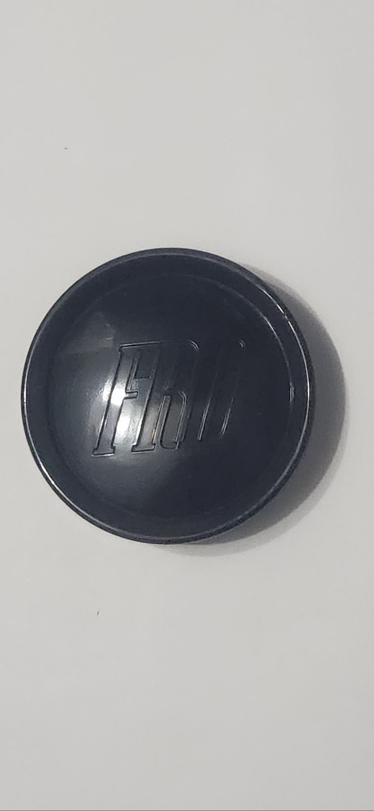 FRD hub center cap #MC65N102-2 (nos 1)