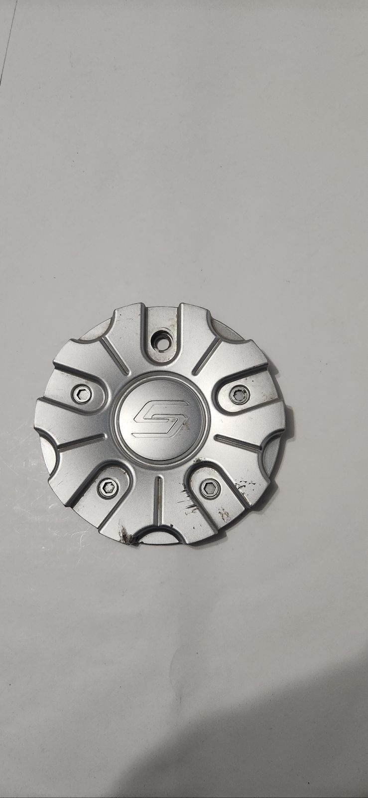 x1 Sacchi custom silver wheel center cap part # C10212-CAP or # LG0602-11