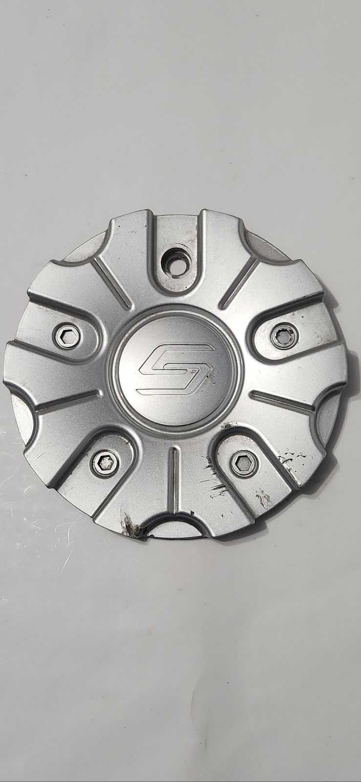 x1 Sacchi custom silver wheel center cap part # C10212-CAP or # LG0602-11