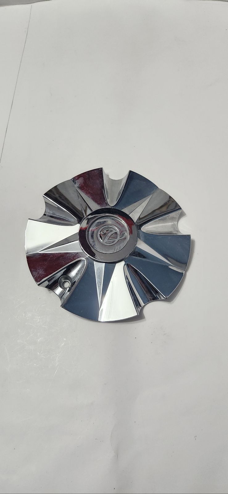 V Line wheel center cap chrome c372 c-0372