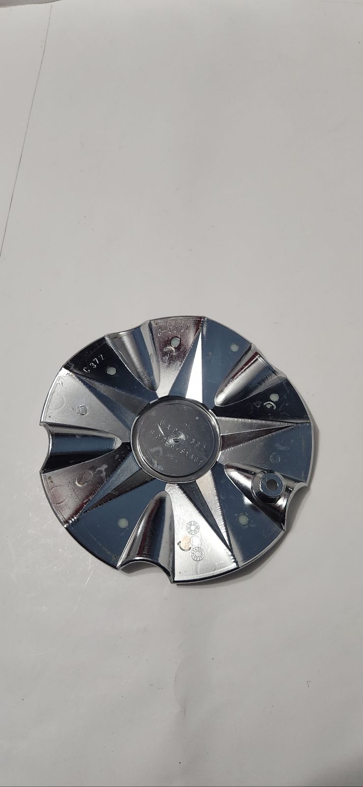 V Line wheel center cap chrome c372 c-0372