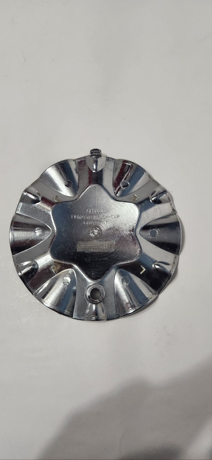 Viscera Custom Chrome Wheel Center Cap SGD0010 EMR0778-TRUCK-CAP LG0710-07