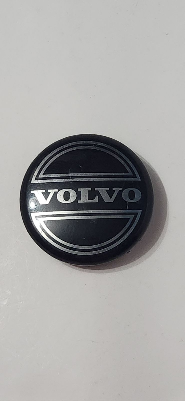 Volvo 9472026 Factory OEM Center Wheel Lug Dust Hub Cap Rim Cover Black Lot 9S