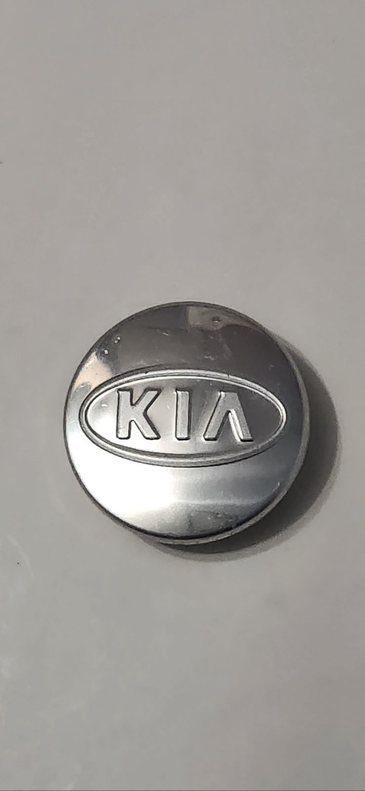 KIA SEDONA SORENTO OEM WHEEL CENTER CAP POLISHED FINISH 52960-2F000/100 2 5/16"