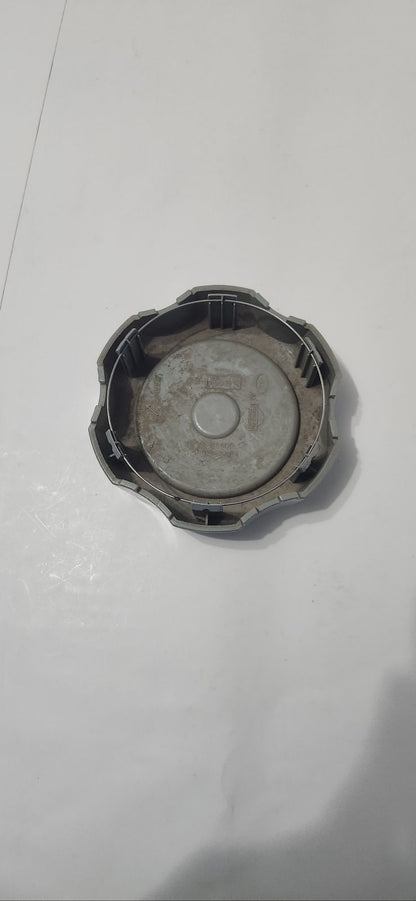 98 99 00 01 Nissan Frontier Silver Center Cap 40315-8B400